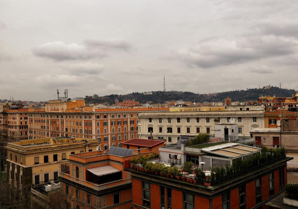 Residenza Pomponio Roma Exterior foto